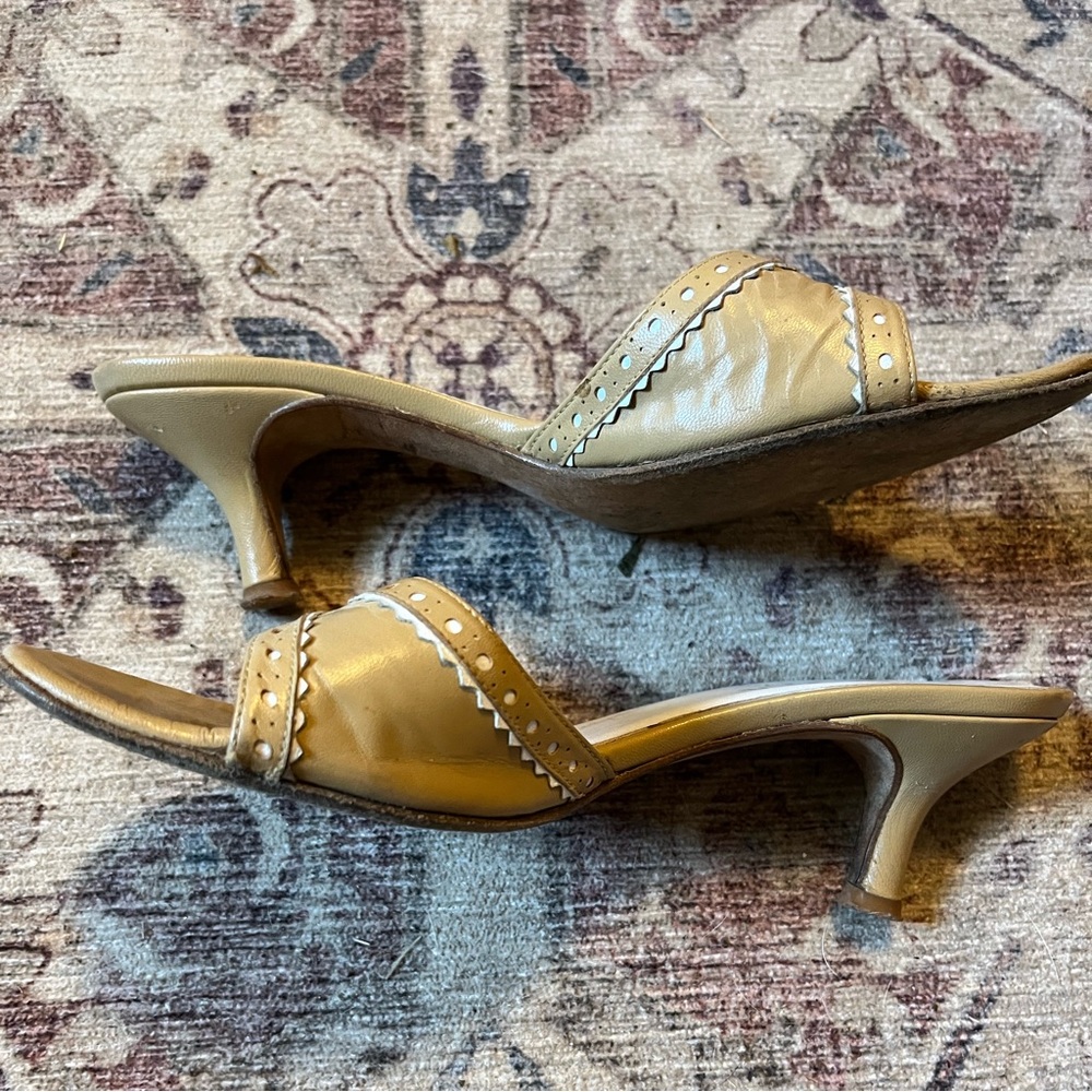 FREE with bundle. Tan leather open-toe kitten heel with pretty details